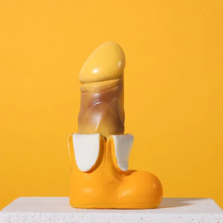 Фигурка "Банан", 4,6 х 8 см — купить в Алматы