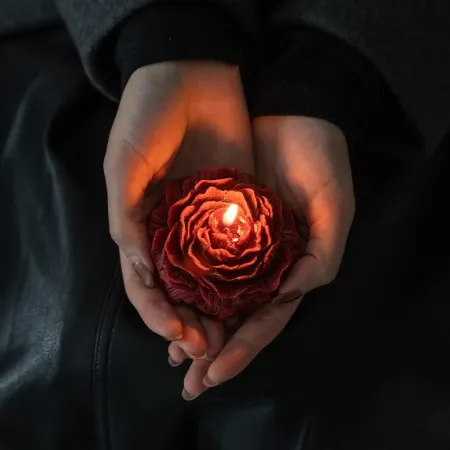 Свеча Peony Glow — купить в Алматы 4